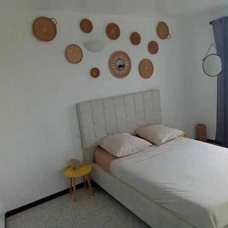 Ogooue Appartement Entier Lumineux 94M2 Maxi 6 Couchage 3 Chambres Carpentras Exterior photo