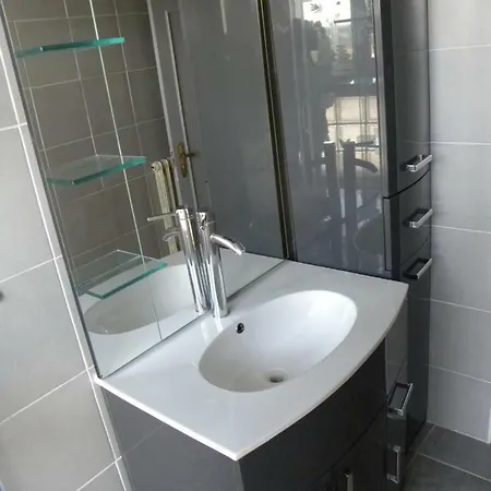 Ogooue Appartement Entier Lumineux 94M2 Maxi 6 Couchage 3 Chambres Carpentras Exterior photo